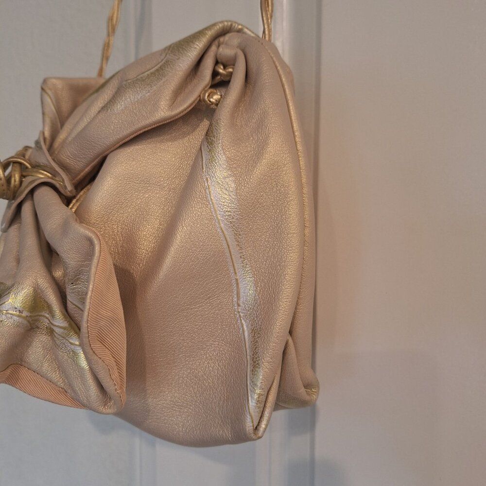 vtg metallic gold soft‎ leather crossbody - Picture 3 of 14
